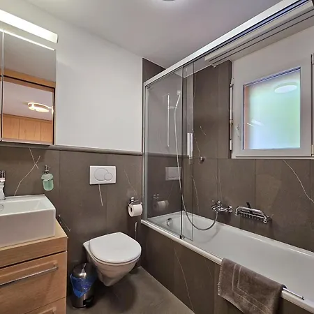 Evelyne Apartmán *